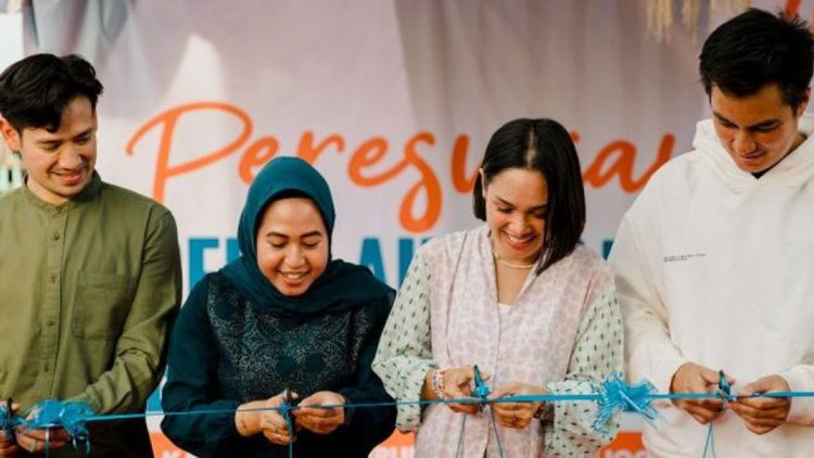 Andien Resmikan Sekolah Di Kampung Pemulung Joglo Jakarta Barat