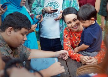 Andien Mengadakan Pameran Seni Menggandeng Murid Murid Dari Art Therapy Center Widyatama (atc Widyatama)