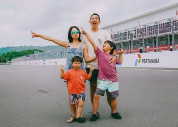 Andien Aisyah Buka Tahun Baru 2025 Dengan Liburan Seru Di Sirkuit Mandalika