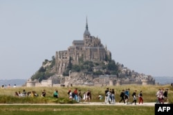 Biara Le Mont-Saint-Michel, Prancis barat laut, 5 Juni 2023. (Ludovic MARIN / POOL / AFP)