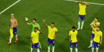 Gemuruh hentakan kaki suporter bantu Brazil runtuhkan pertahanan Swiss