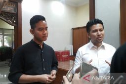 Gibran dan Emil saling lempar pujian terkait kepemimpinan - ANTARA News Jawa Timur