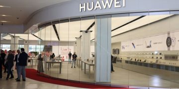 Huawei buka gerai kedua di Arab Saudi