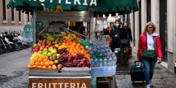 Inflasi dan produksi rendah tekan konsumsi buah dan sayuran di Italia ke rekor terendah dalam 20 tahun