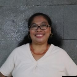 Martha Hebi, aktivis perempuan Sumba dan peneliti kajian gender di Universitas Indonesia. (Foto: pribadi)