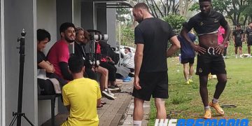 Kuartet Asing Arema dan Kapten Johan Farizi Tak Ikut Latihan Fisik - Wearemania
