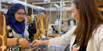 Libatkan Puluhan IKM, Pameran Perhiasan Internasional di Surabaya Dorong Ekspor Olahan Bahan Baku