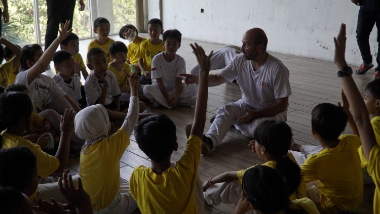 Master Capoeira dari Brazil Datang ke SSC, Ajarkan Masyarakat Gerakan Capoeira