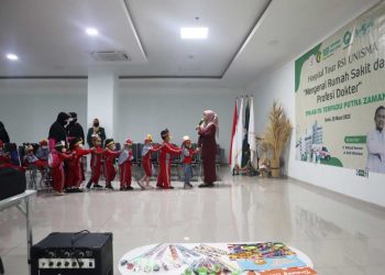Mengenal Lebih Dekat Rumah Sakit dan Profesi Dokter Melalui Hospital Tour Kids TK Putra Zaman di RSI Unisma Malang - RSI Unisma