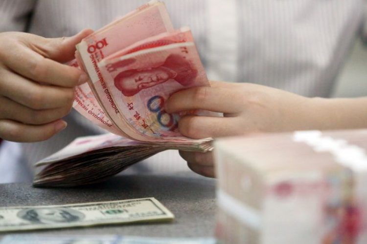 Porsi pembayaran global RMB naik pada Agustus 2022
