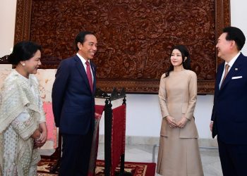 Presiden Jokowi Terima Kunjungan Resmi Presiden Republik Korea di Istana Merdeka