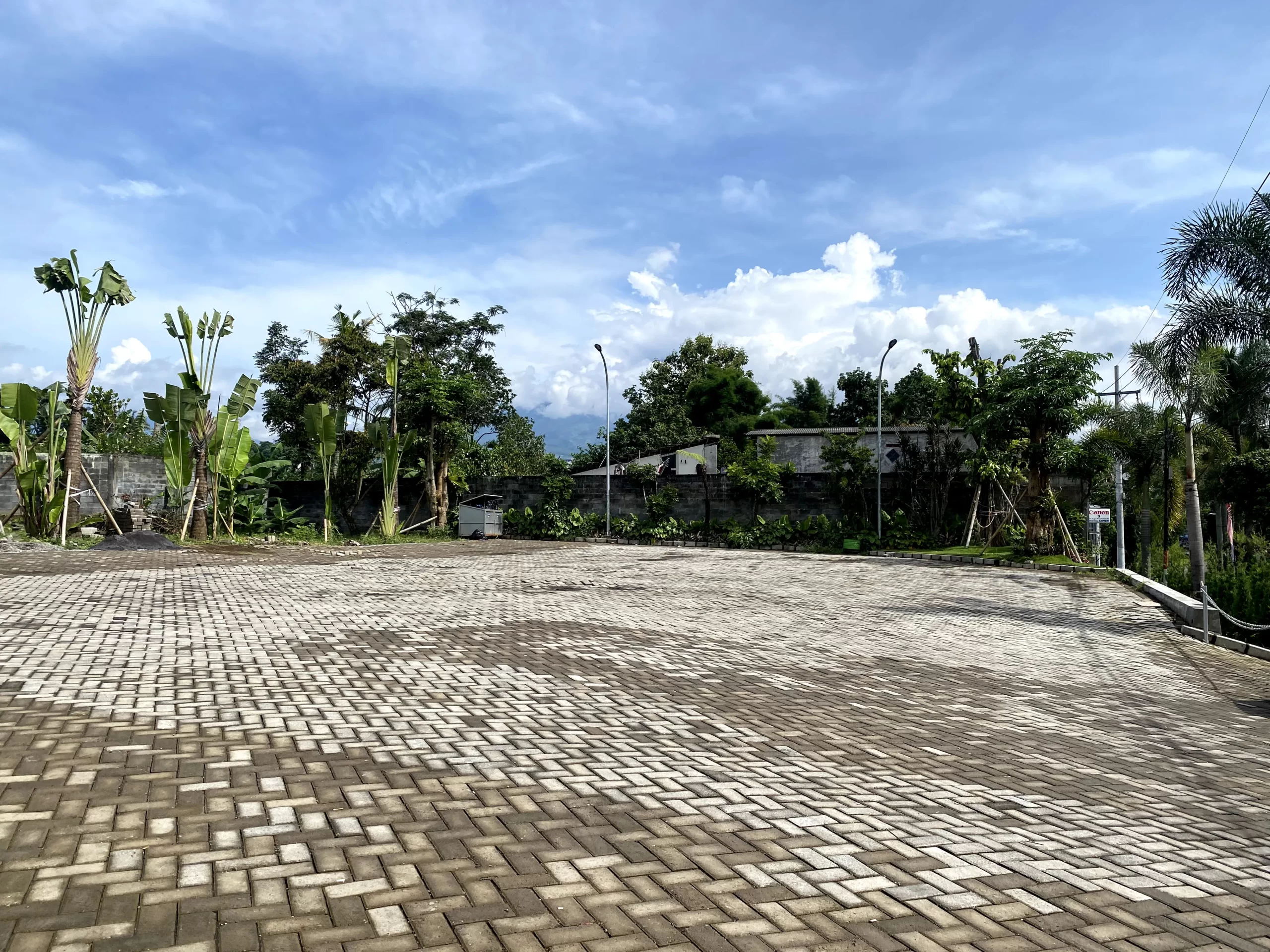 Buahtangan Parkir Bus