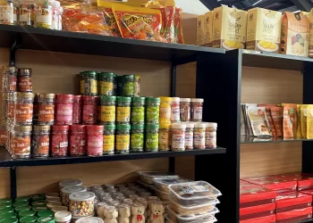 Aneka makanan oleh oleh khas batu