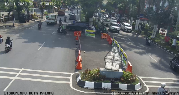 Cctv Jl. Soekarno Hatta Arah Selatan Taman Krida Budaya