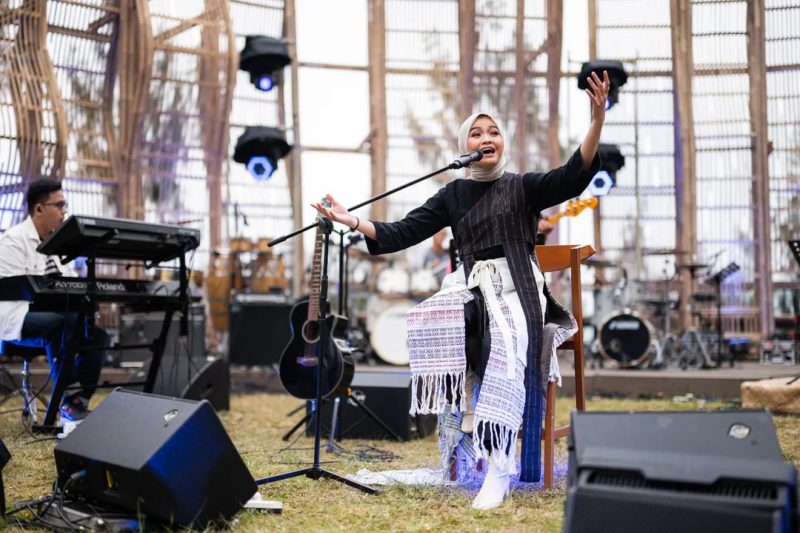 Salma Indonesian Idol Buka Gelaran Jazz Gunung 2023