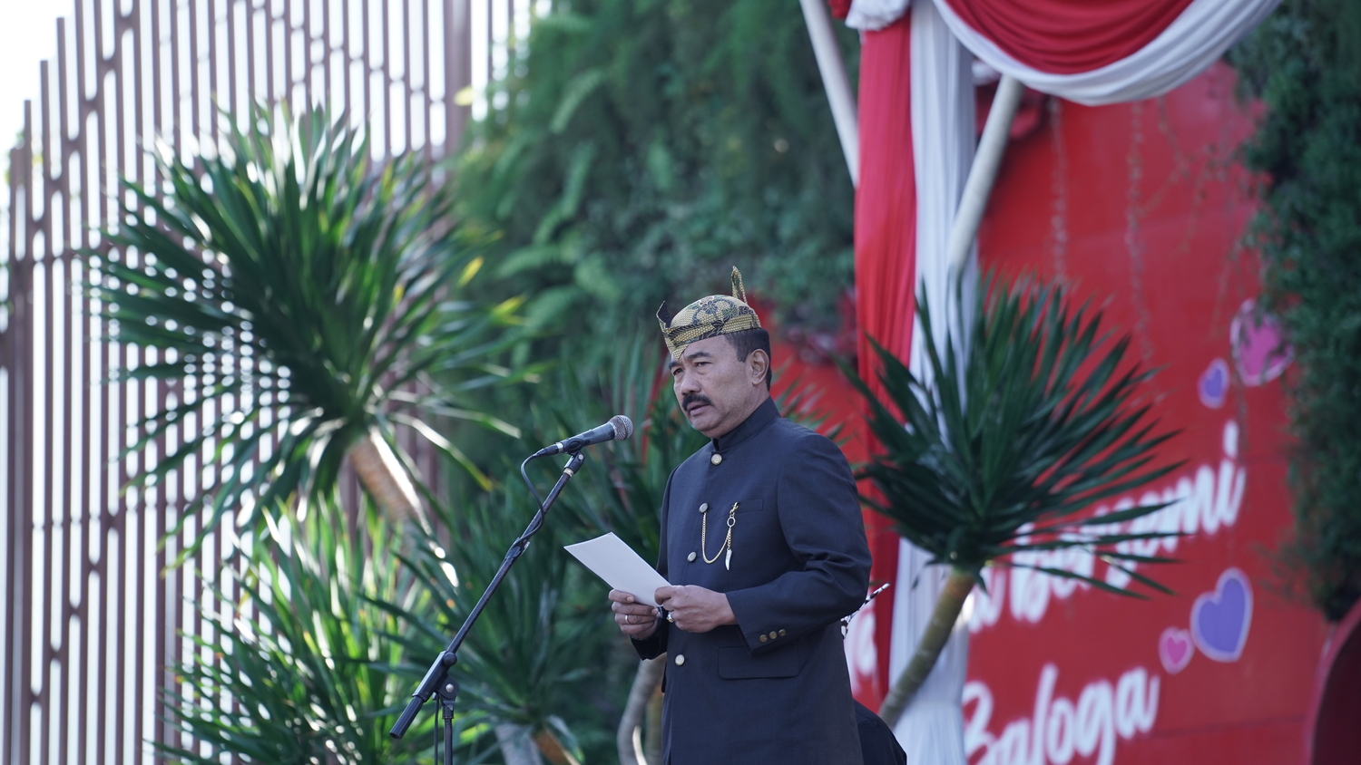 Chief Security dan Humas Jawa Timur Park Group, Bapak Mayjen TNI
(Purn) Totok Sugiharto, S.Sos