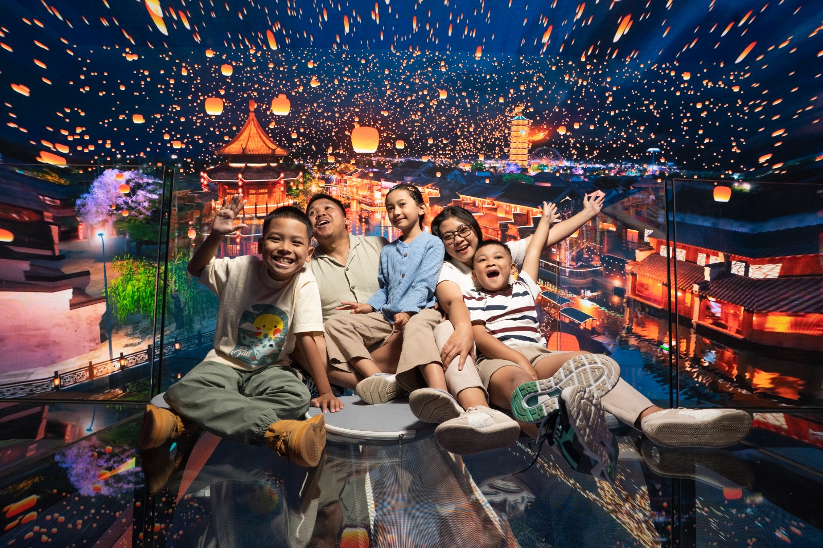 Festival Lampion, Zona Dimana Pengunjung Akan Masuk Ke Dalam Suasana Festival Lampion China