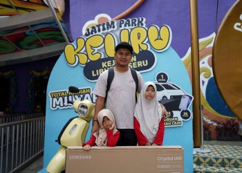 Bapak Mukhlis Pemenang Undian Smart Led Tv Periode Pertama Jtp Keliru