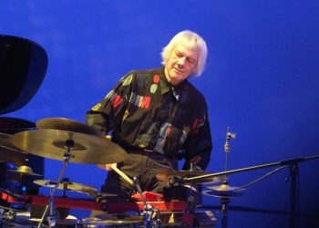 Drummer improvisasi bebas asal Inggris Tony Oxley tutup usia - WartaJazz.com | Indonesian Jazz News