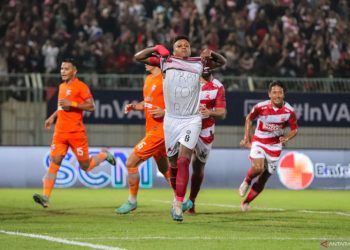 Madura United berpesta amankan tiket final setelah taklukkan Borneo
