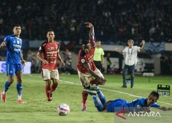 Persib Bandung melaju ke final setelah taklukkan Bali United 3-0