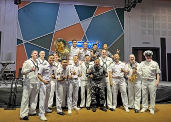 TNI AL dan US Navy Kolaborasikan Jazz dan Keroncong di Suara Surabaya