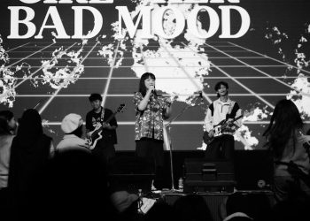 Hempas Badmood Dengan Girl And Her Badmood!