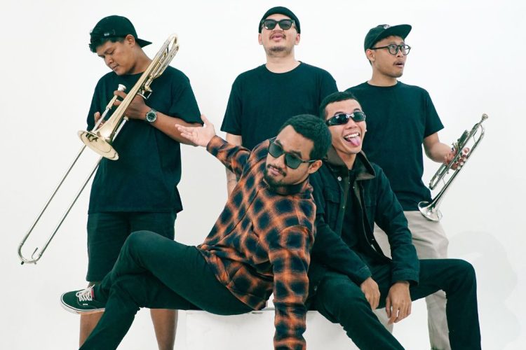 Untitled design 2 Band ska asal malang slowright