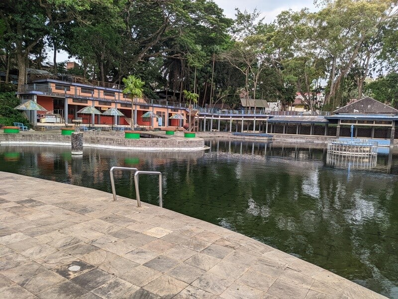 TAMAN WISATA WENDIT YANG LEGENDARIS DI MALANG