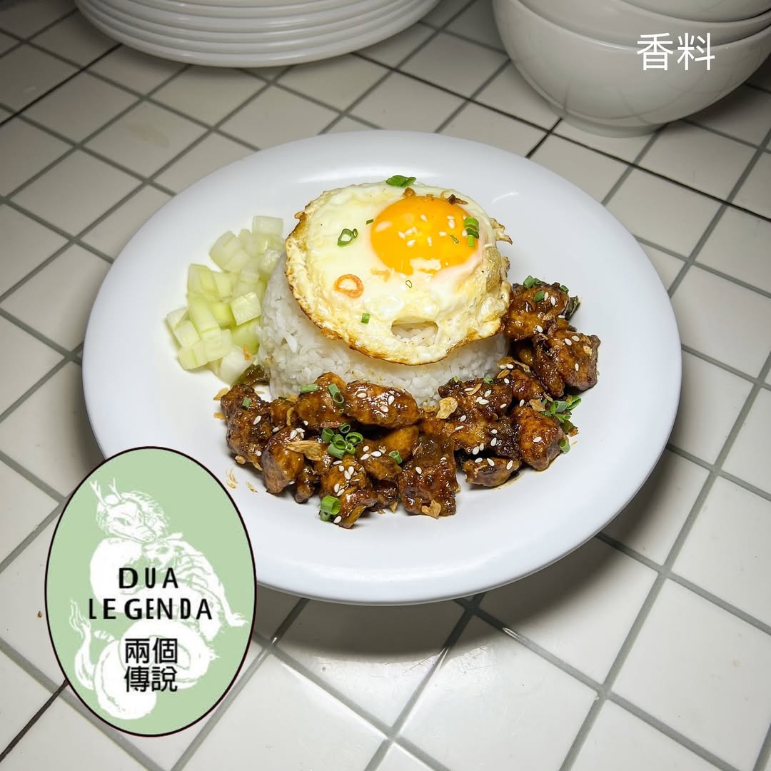 Salah satu menu di Dua Legenda (@depot2legenda)