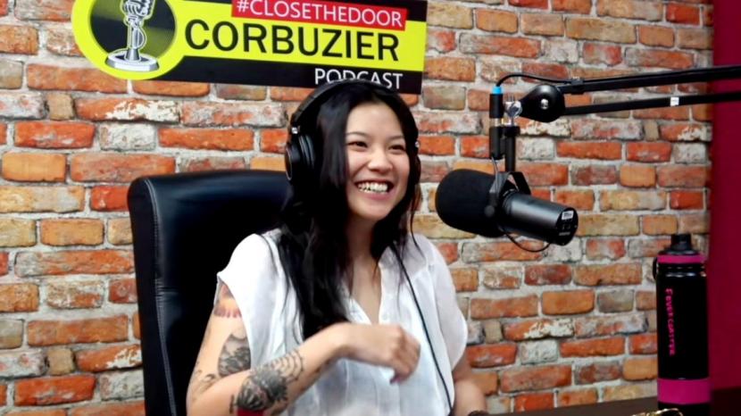 Sisi Humoris yang Tidak Banyak Diketahui Danilla Riyadi Sisi Humoris yang Tidak Banyak Diketahui Danilla Riyadi