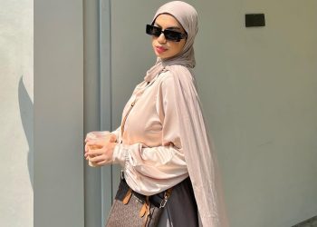Style hijab berbahan kaos ala influencer adiva.selsa