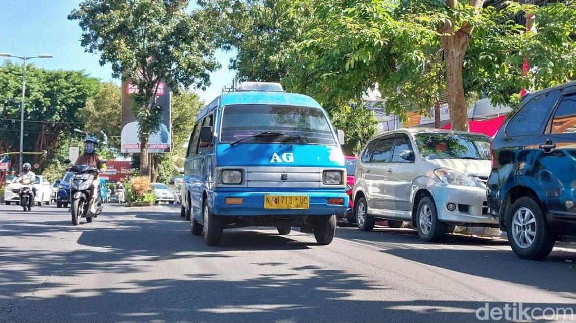 Angkot di Malang (Detik)