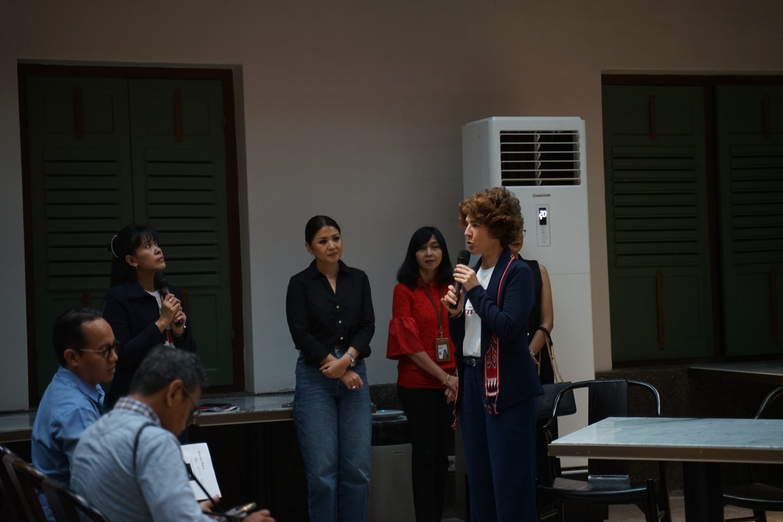 Direktur IFI Surabaya Direktur IFI Surabaya