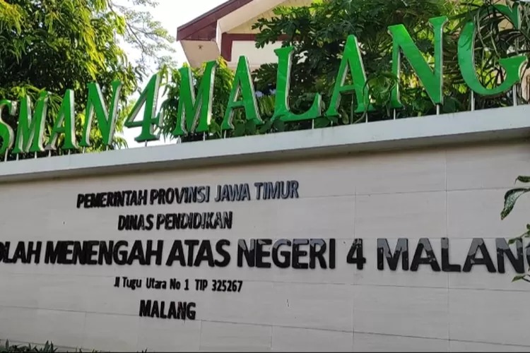 SMA 4 Malang SMA 4 Malang