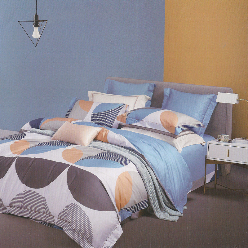 jual-set-sprei-dan-quilt-cover-half-round-blue-sleepbuddy-1.jpg