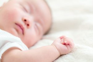 Cara Mencegah Sindrom SIDS pada Bayi Saat Tidur