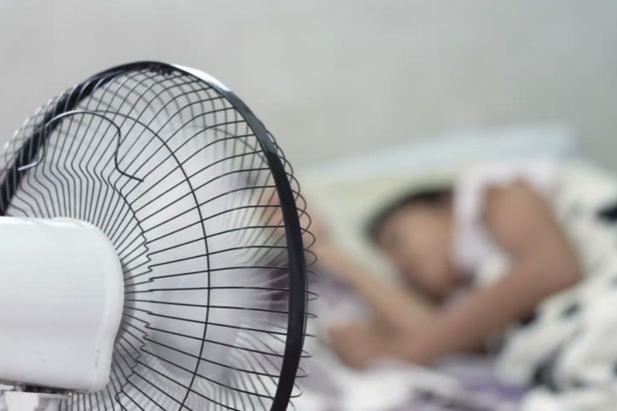Benarkah Tidur Dengan Kipas Angin Berbahaya