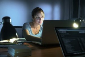 5 Tips Atasi Gangguan Tidur untuk Anda yang Bekerja Shift Malam