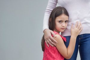 7 Dampak Buruk Pola Asuh Overprotektif untuk Perkembangan Anak