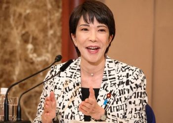 Di Kampung Halaman “Iron Lady” Jepang, Pendukung Menunjukkan Sisi Lembutnya