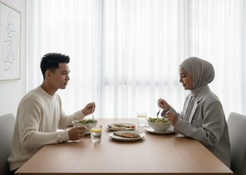 Hadis Nabi dan Sains Sejalan: Ini Alasan Mengapa Makan dan Minum Sambil Berdiri Sebaiknya Dihindari