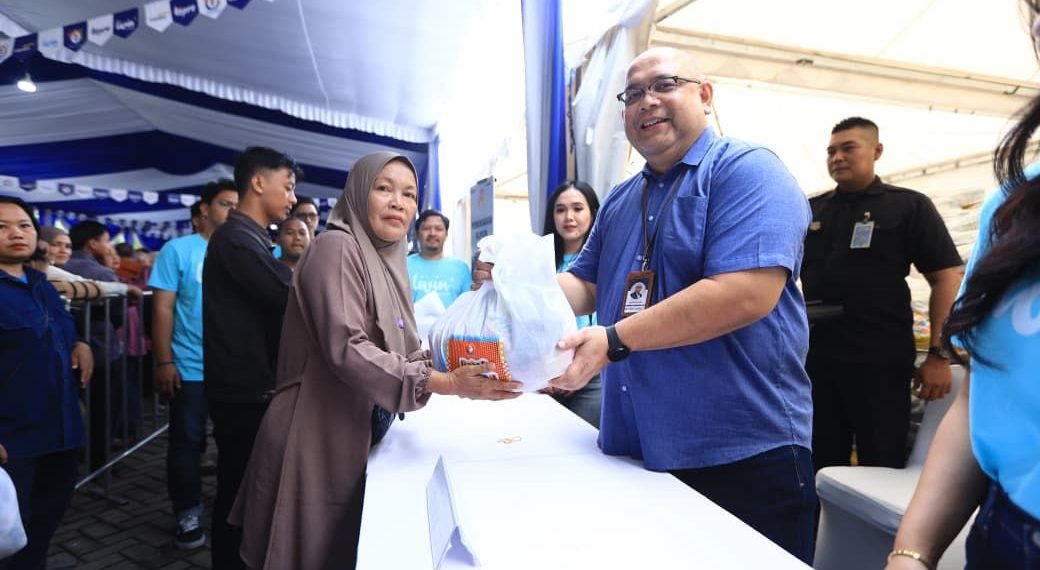 Memperkokoh Sinergi Majukan Negeri: Bank Mandiri Gelar Pasar Rakyat dan Dukungan UMKM di Palembang Rayakan HUT ke-27