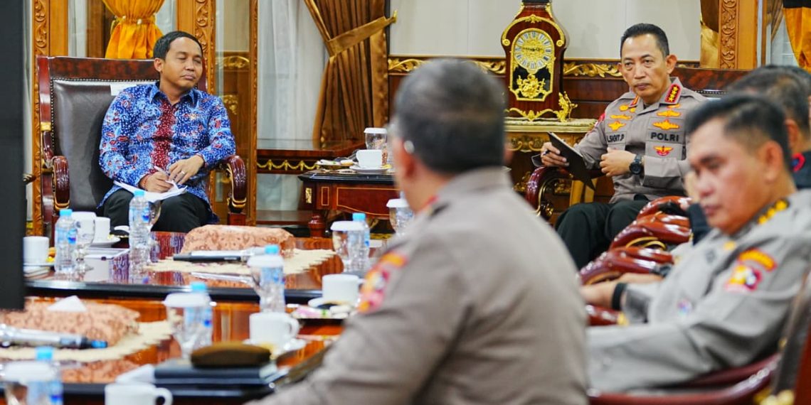 Kapolri dan Menhut Perkuat Sinergi Tangani Karhutla di Tengah Cuaca Ekstrem