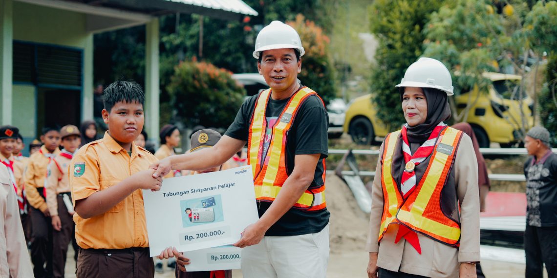 Mandiri Peduli Sekolah Hadir di Kalimantan, Wujudkan Ruang Belajar Nyaman bagi Generasi Emas Indonesia