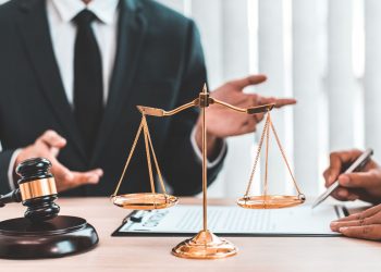 Mengapa Keadilan Sosial Memerlukan Sistem Hukum yang Kuat?