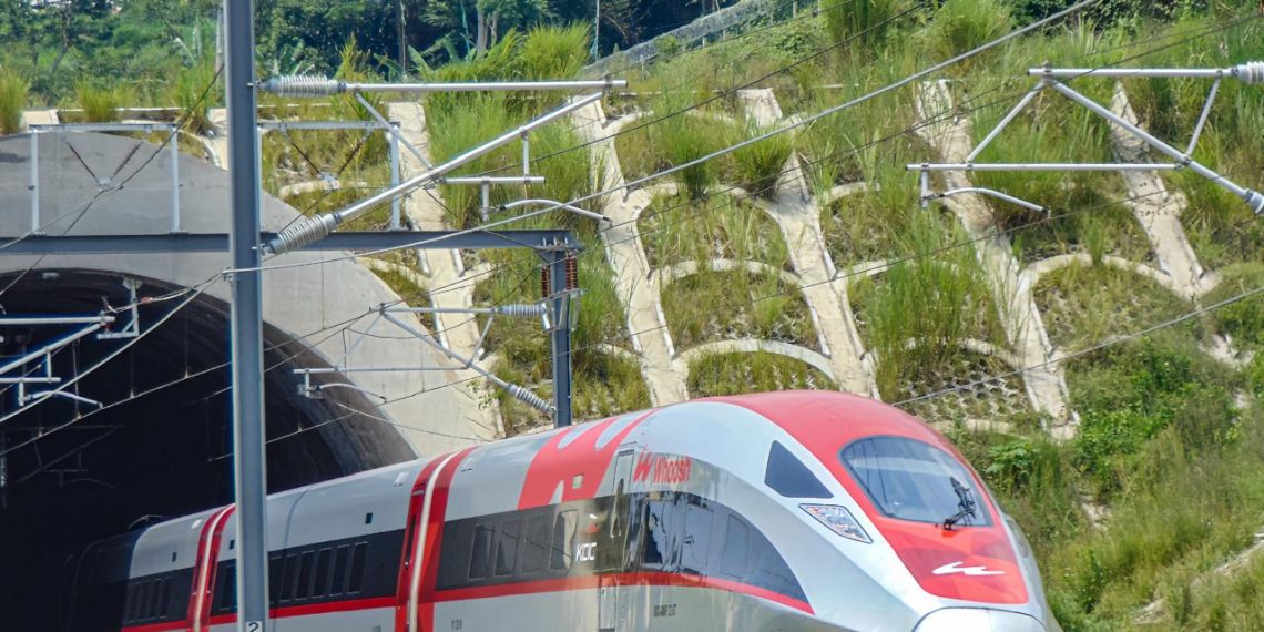 Purbaya Tolak APBN Bayar Utang Kereta Cepat, Pemerintah Cari Jalan Keluar