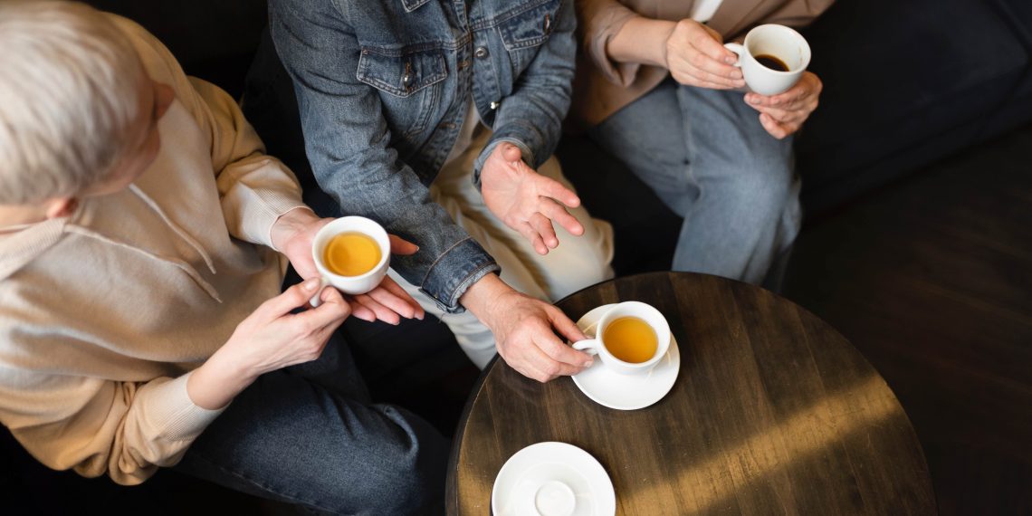 Gaya Hidup Nongkrong Modern Mulai Jadi Tantangan Finansial Generasi Muda