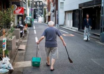 Rahasia Jepang Tetap Bersih Meski Hampir Tak Punya Tempat Sampah