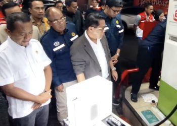 Motor Brebet Ramai Dikeluhkan, Bahlil Turun Tangan Cek BBM di Malang